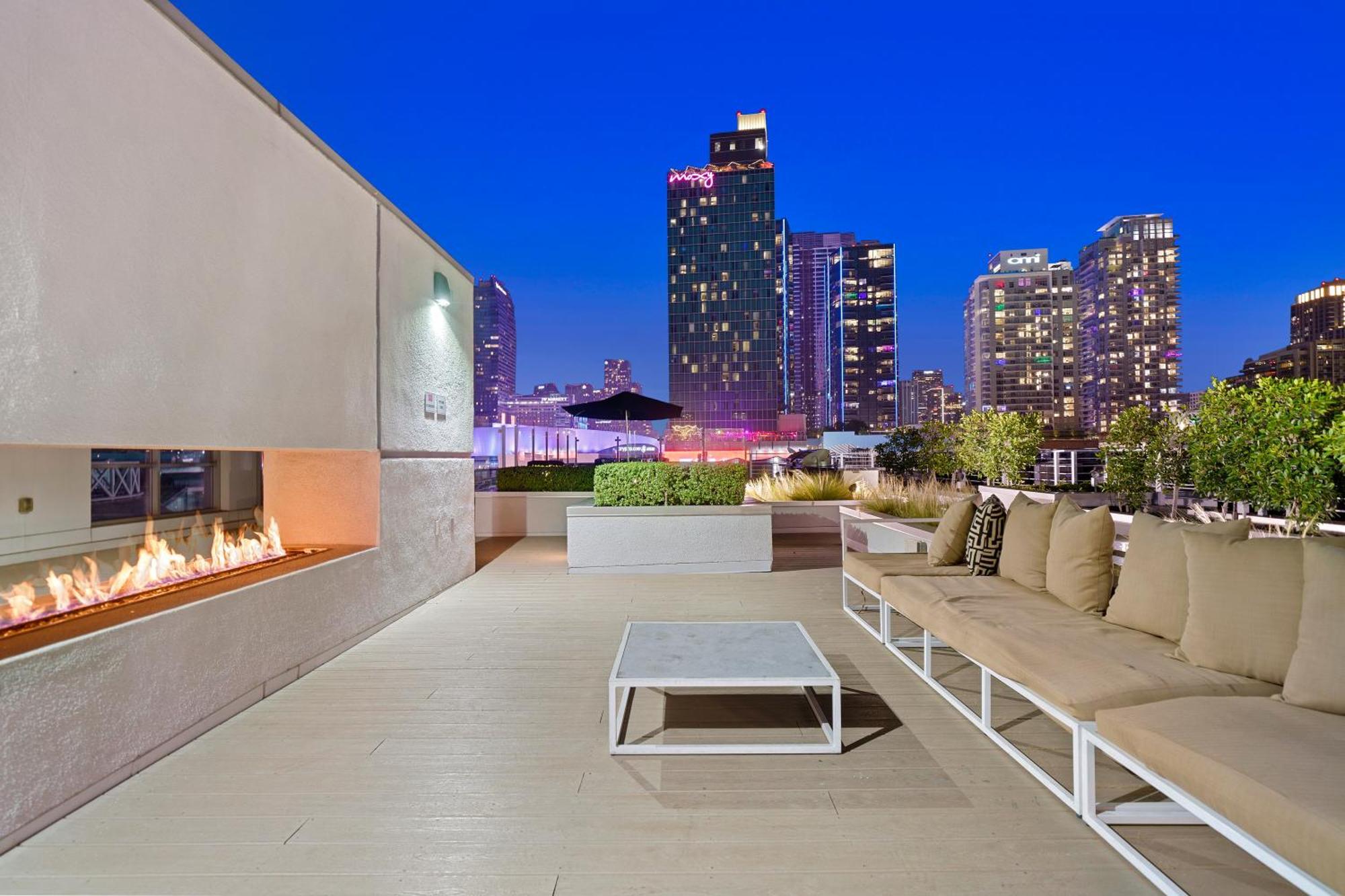 Ferienwohnung Dtla Escape Skyline Views With Luxury Amenities Los Angeles Exterior foto